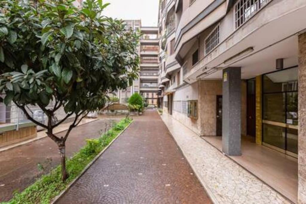Domus Laterani By Jfm - Comfortable Apartment Big Terrace Colosseo Rom Exterior foto