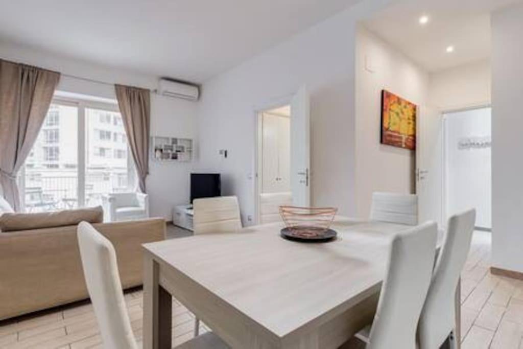 Domus Laterani By Jfm - Comfortable Apartment Big Terrace Colosseo Rom Exterior foto