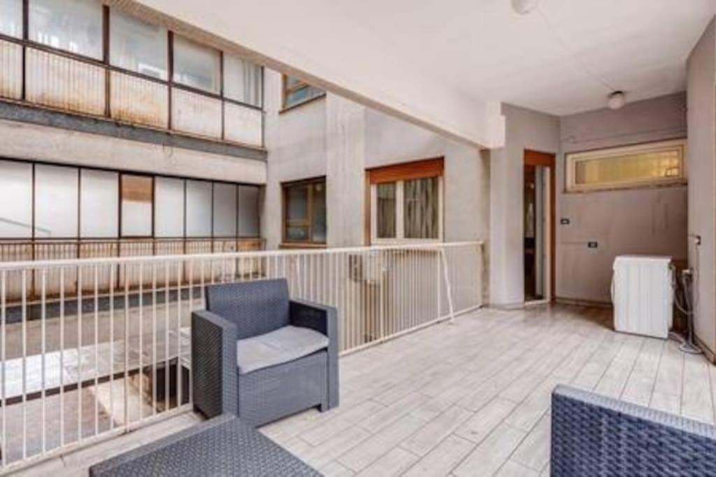 Domus Laterani By Jfm - Comfortable Apartment Big Terrace Colosseo Rom Exterior foto