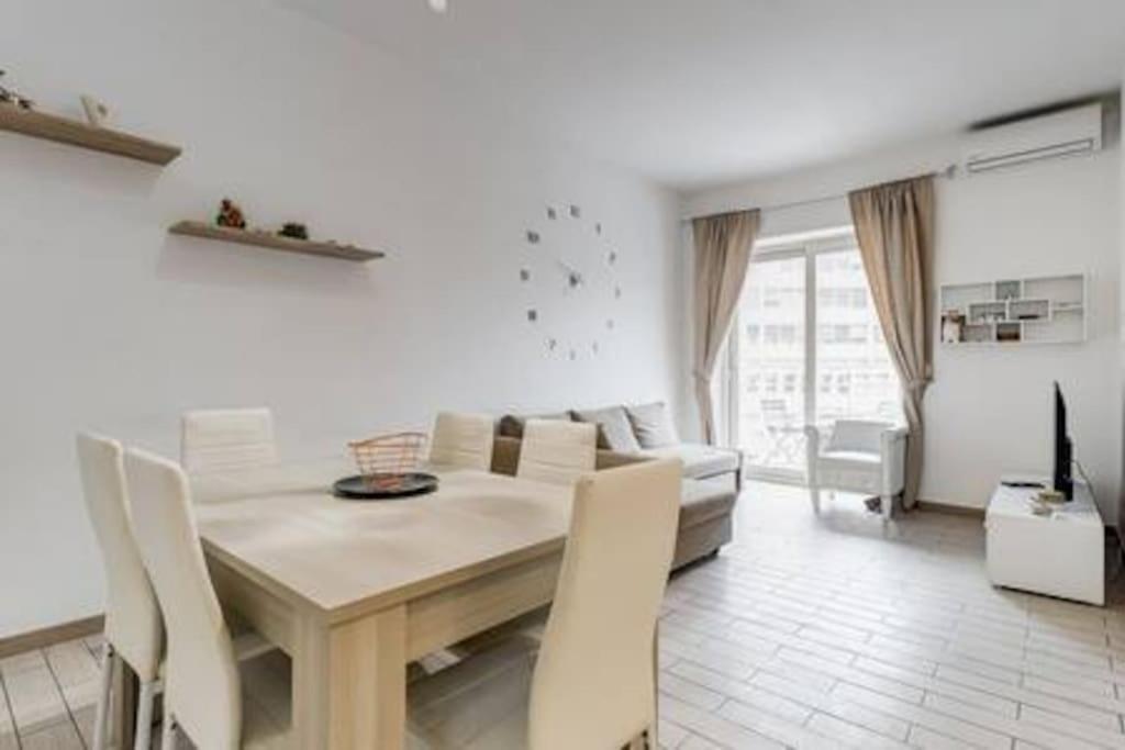 Domus Laterani By Jfm - Comfortable Apartment Big Terrace Colosseo Rom Exterior foto