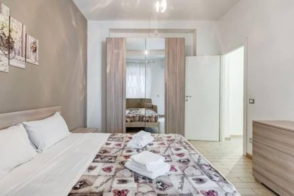 Domus Laterani By Jfm - Comfortable Apartment Big Terrace Colosseo Rom Exterior foto