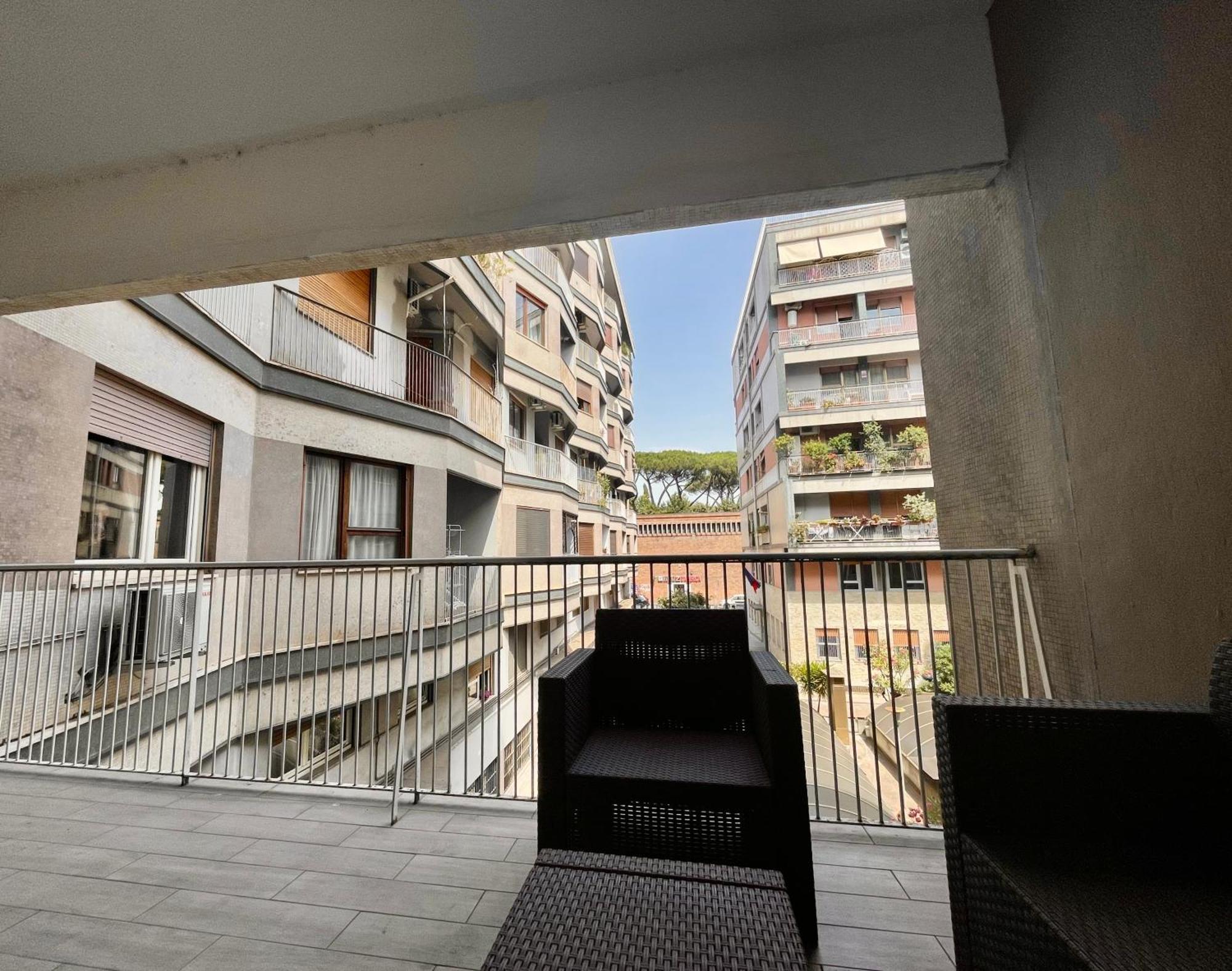 Domus Laterani By Jfm - Comfortable Apartment Big Terrace Colosseo Rom Exterior foto