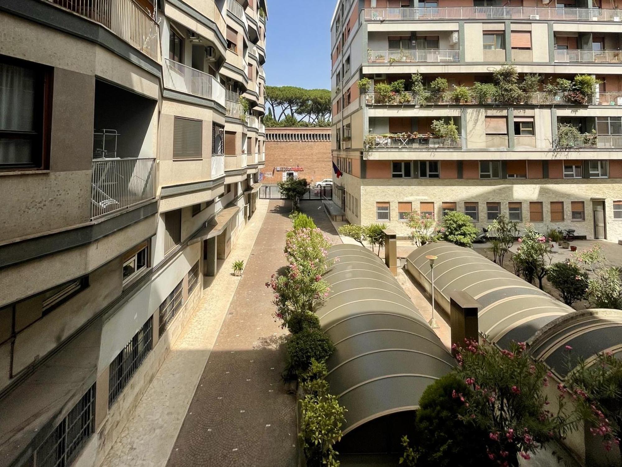Domus Laterani By Jfm - Comfortable Apartment Big Terrace Colosseo Rom Exterior foto